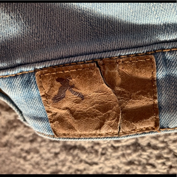 American Eagle light wash skinny jeans size 2 - Picture 7 of 13